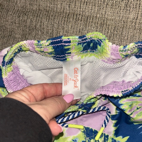 Lot of 4 different swim pieces for boys size 4T - Picture 5 of 9